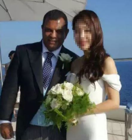 토니 페르난데스 회장과 신부 클로에.