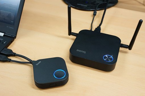 벤큐 인스타쇼 WDC10의 송신기와 수신기.(출처=IT동아)