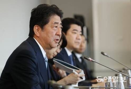 사진=동아일보DB/전여옥 “아베, 日총선 모조리 ‘운빨’…일본 태풍피해까지 도와줘”