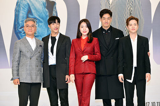 10일 서울 영등포 타임스퀘어 아모리스홀에서 열린 KBS 2TV 수목드라마 ‘매드독’ 제작발표회 현장. 사진제공｜KBS