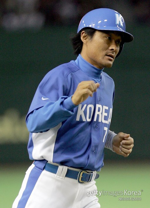 지난 2006 WBC 당시 도쿄돔에서 플레이했던 이종범. 사진=게티이미지코리아