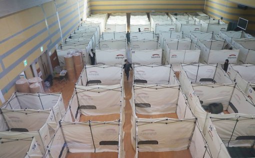 사진=포항 이재민 칸막이 대피소(동아일보)