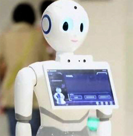중국 업체가 칭화대와 공동으로 개발한 인공지능(AI) 로봇 의사 ‘샤오이’. 사진 출처 SCMP