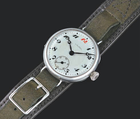 1913년 나온 일본 최초의 손목시계 ‘로렐’.