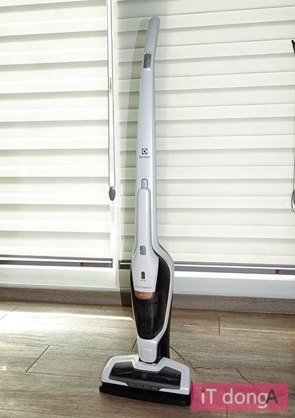 일렉트로룩스 '에르고라피도' 무선청소기(출처=IT동아)