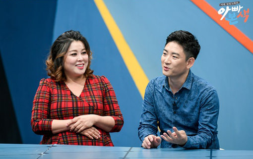 배우 홍지민(왼쪽)과 남편 도성수 씨. 사진제공｜채널A