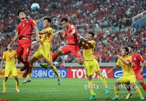지난해 중국과의 러시아 월드컵 최종예선 1차전 경기 장면. 사진=게티이미지코리아