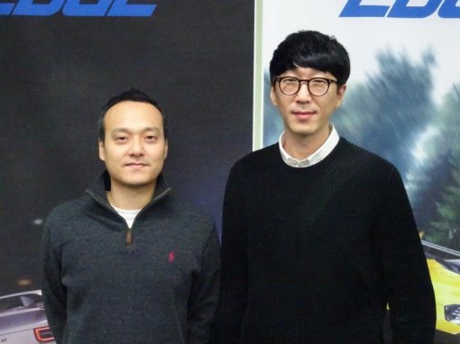(왼쪽부터)조재영 EA 스피어헤드 본부장, 넥슨 박상원 엣지 사업팀장과(출처=게임동아)