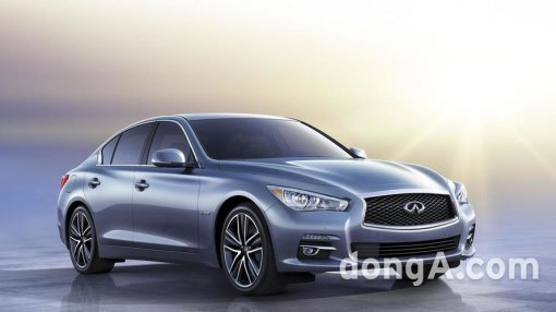 인피니티 Q50