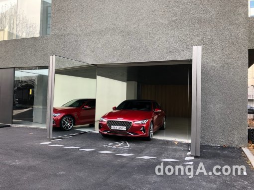 시승 공간 ‘론치 베이(Launch Bay)’