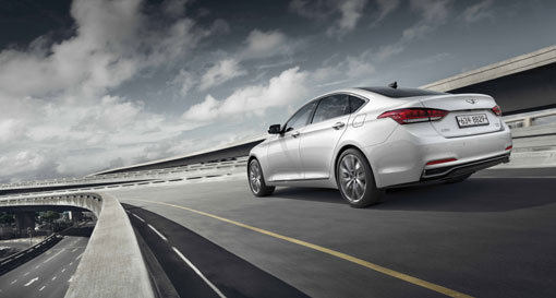 제네시스 브랜드는 29일 국내 대형 세단 최초로 G80에 디젤 모델을 출시하고 본격적인 판매에 돌입했다. 13.6km/L의 뛰어난 공인 복합 연비를 지녔고, 정숙성을 대폭 강화한 것이 특징이다. 사진제공｜제네시스