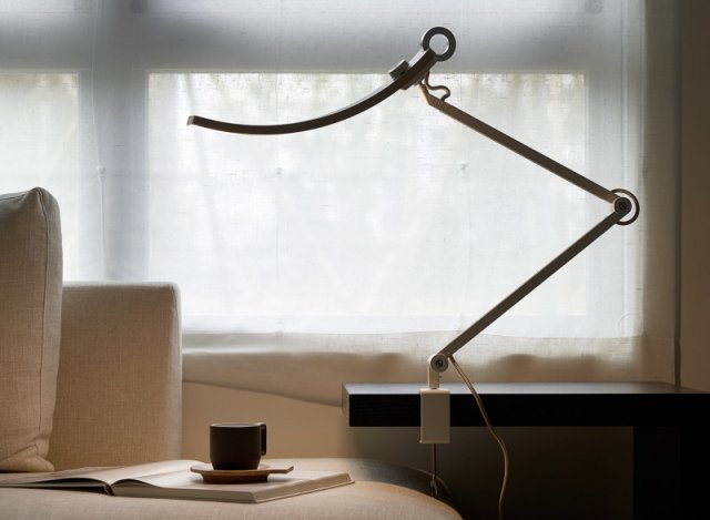 벤큐 아이케어 LED 스탠드 '위트' (출처=IT동아)