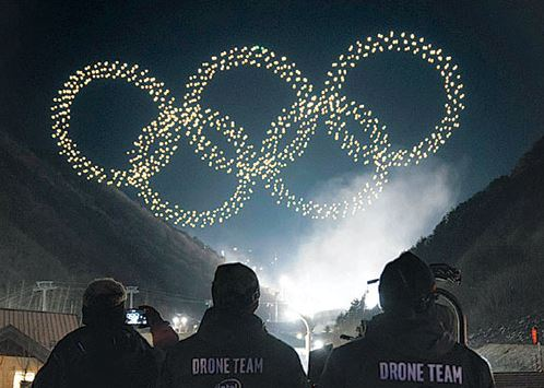 < 2018 평창 동계올림픽 개막식 하늘을 수놓은 드론들, 출처: 인텔 >