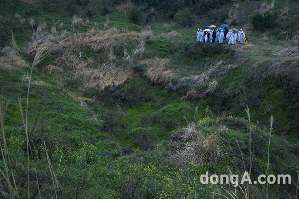 ‘제주 4.3항쟁의 섯알오름’ 사진 제공 = 스페이스22 박하선 작가