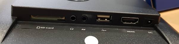 (입력단자. SD카드 외에도 AV(콤포지트) 입력과 HDMI 입력을 받는다)(출처=게임동아)