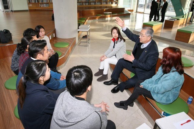 원광대의 김도종 총장은 시대 변화에 맞는 교육을 통한 실무형 인재양성으로 참교육 실천에 앞장서고 있다.
