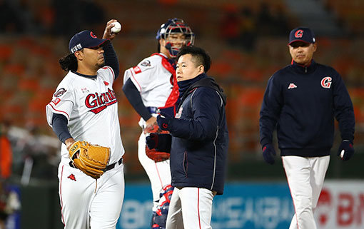 선발진이 무너지며 고전하고 있는 롯데. 사진제공｜롯데 자이언츠
