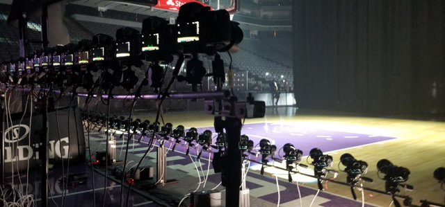미국프로농구(NBA) 새크라멘토 홈구장에 설치된 4D리플레이 영상 장비의 모습. KT 제공