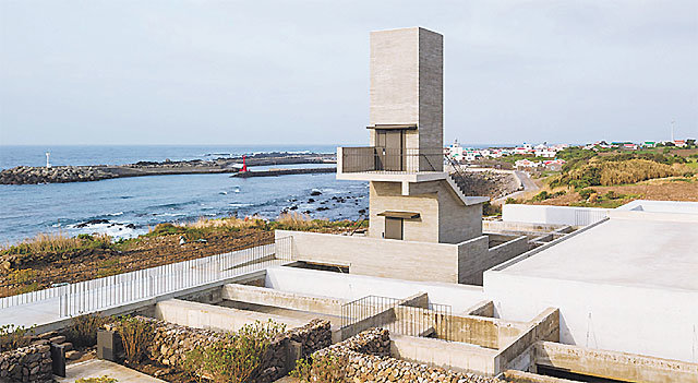 거장 작품으로 섬 전체를 예술 공간으로 만든 일본 나오시마와 달리 ‘가파도 프로젝트’는 예술가 레지던스 ‘에어’를 조성하는 우회전략을 택했다. 현대카드 제공