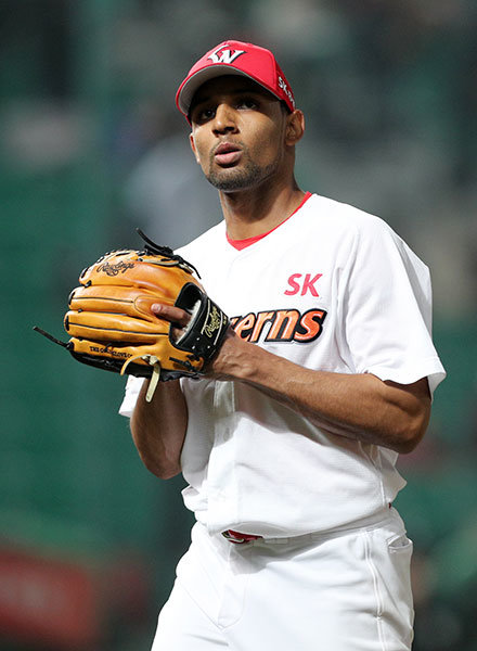 SK 새 외국인투수 앙헬 산체스는 시속 150㎞ 안팎의 위력적인 공을 던진다. 이런 수준급 외국인투수들의 가세 효과가 발생하며 리그 전체적으로 탈삼진이 증가하고 있다. 사진제공｜스포츠코리아