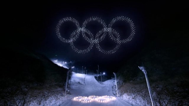 인텔이 2018 평창 올림픽에서 선보인 드론쇼(출처=IT동아)