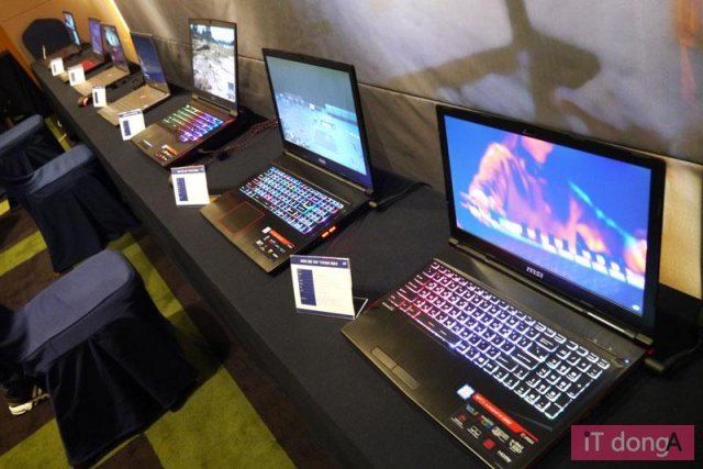 행사장에 전시된 다양한 8세대 코어 기반 게이밍 노트북(출처=IT동아)