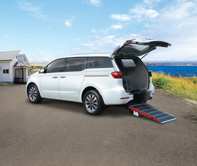 더 뉴카니발 휠체어 슬로프