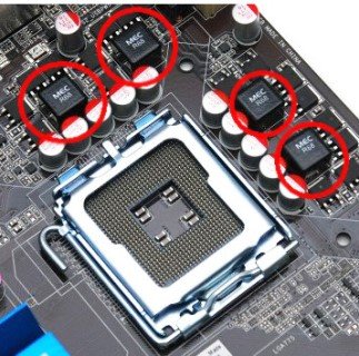 보급형 메인보드에서 흔히 볼 수 있는 4 페이즈 구성의 CPU 전원부.(출처=IT동아)