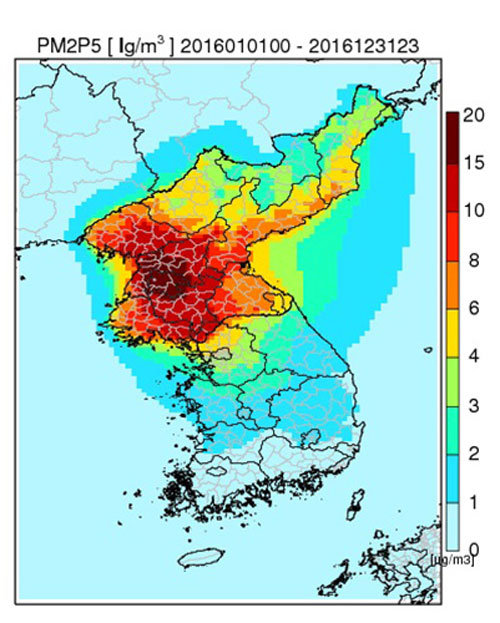 북한 pm2.5 확산도 2016년 연간 북한 초미세먼지(PM2.5) 평균 배출량과 확산 정도를 나타낸 지도. 평양을 중심으로 초미세먼지의 농도가 높음을 알 수 있다. 또 북한발 미세먼지가 남한 중북부 지역까지 넓게 영향을 미치는 모습을 볼 수 있다. 김순태 아주대 교수 제공