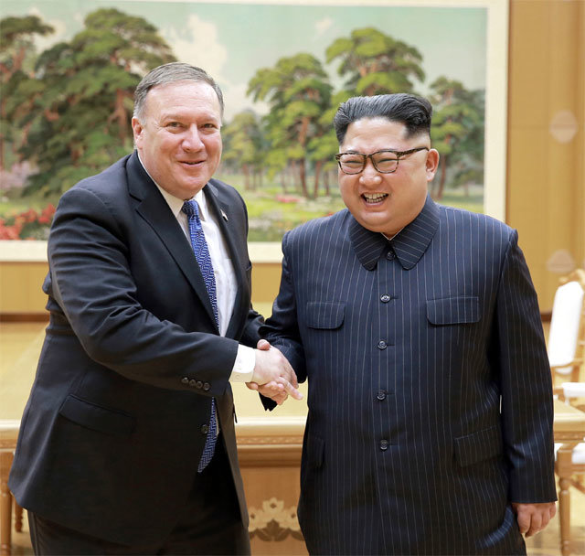 김정은 “폼페이오와 훌륭한 회담”… 비핵화 방법론 접점 찾은듯