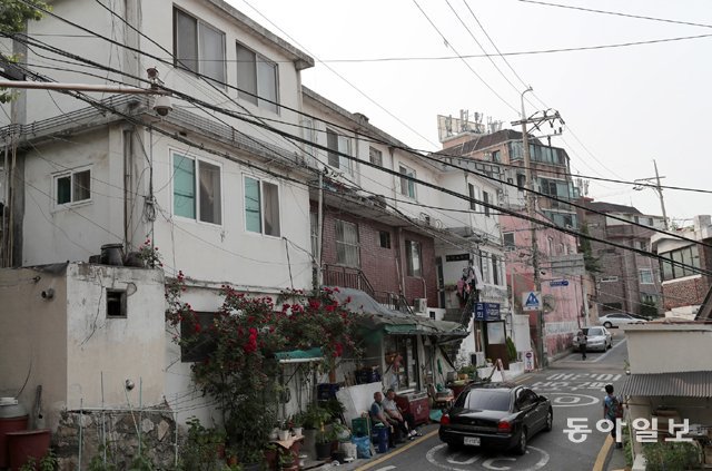 서울 30년 넘은 주택 16만동… 영세 세입자, 시한폭탄 안고 산다