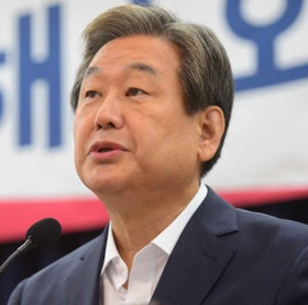 21대 총선 불출마 선언 김무성, 3년 전에도 “70세 이상 선출직 옳지 않아”
