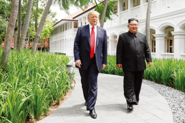 도널드 트럼프 미국 대통령.(왼쪽) 김정은 북한 국무위원장. [뉴시스]