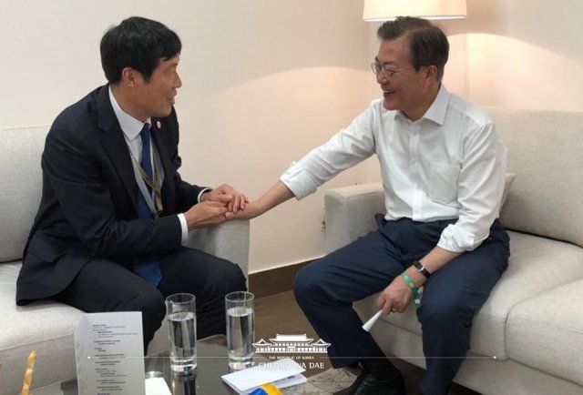 사진=청와대 페이스북