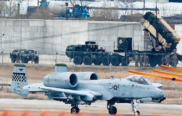 올해 초 실시된 키리졸브. 한미연합사가 주관하며 대부분 컴퓨터를 이용한 워게임 형태인 지휘소 연습으로 진행한다. [뉴시스]