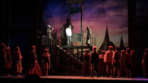 뮤지컬 ‘프랑켄슈타인’의 한 장면.