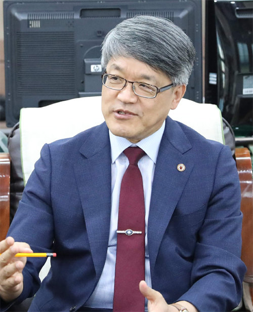 박준훈 한국교통대 총장은 “4년 뒤 교통대는 사회와 교육 수요자의 선택을 받는, 강한 생명력을 갖춘 대학이 될 것”이라고 말했다. 한국교통대 제공