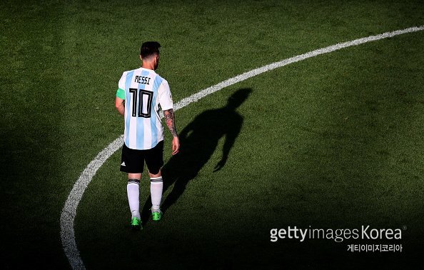 아르헨티나 축구대표팀 리오넬 메시의 쓸쓸한 뒷모습. 사진=게티이미지코리아