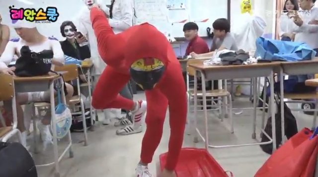 사진=레알스쿨 캡처