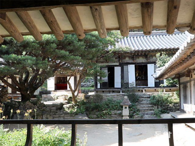 조선 후기 사대부 집안의 건축 양식을 살펴볼 수 있는 영산암. 안동=안철민 기자 acm08@donga.com