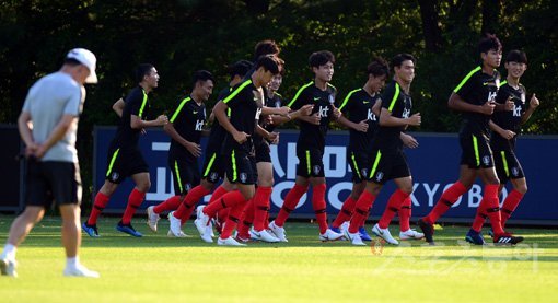 2018 자카르타-팔렘방 아시안게임에 출전하는 남자 축구대표팀의 파주 축구국가대표트레이닝센터(NFC) 훈련 모습. 스포츠동아DB
