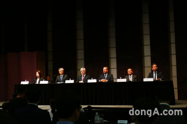 BMW코리아가 최근 화재 사고와 관련해 6일 오후 4시 서울 소공로 웨스틴 조선호텔에서 긴급 기자회견을 열었다.