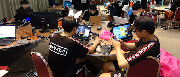 [팀 구성 후 개발 시작, 2박3일의 본격적인 여정이 시작되다]  (출처=IT동아)