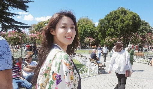 사진출처｜설현 인스타그램