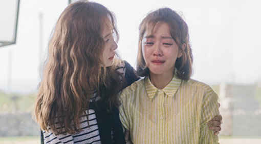MBC 드라마 ‘이별이 떠났다’에서의 조보아(오른쪽). 사진제공｜슈퍼문픽처스·PF엔터테인먼트