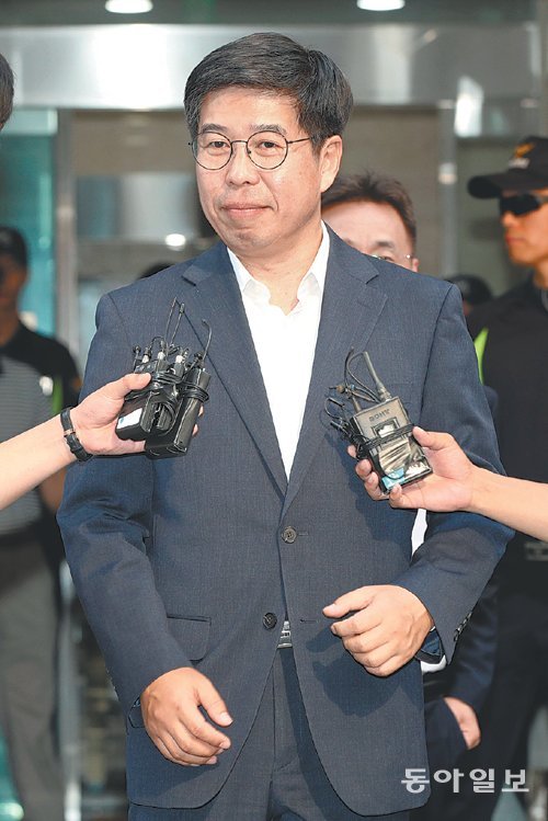 ‘댓글 조작’ 업무방해 혐의… 선거법위반 혐의는 영장서 제외