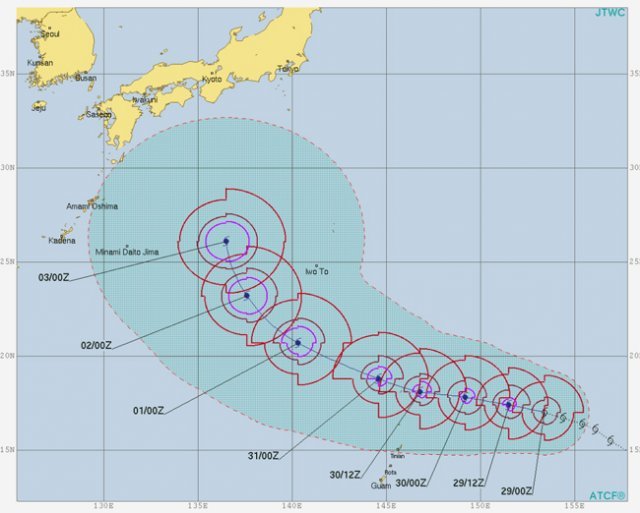 제21호 태풍 제비, 한반도 올수도 있지만… 현재로선 日행 유력 /美 JTWC 제21호 태풍 제비 경로 예상.