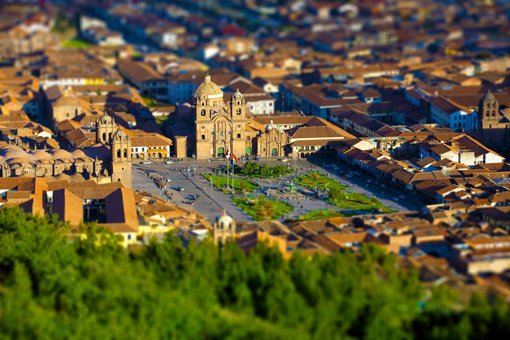한국인 관광객이 매년 20%씩 증가하는 페루의 대표적인 잉카유적지 쿠스코의 시내 풍경.