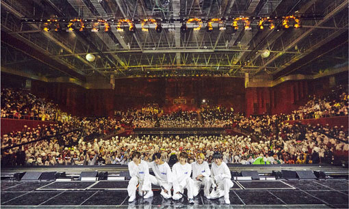 H.O.T.가 17년 만에 처음 재결성 무대를 선보였던 올 2월 MBC ‘무한도전 - 토토가3’ 출연 당시 모습. 사진제공｜MBC