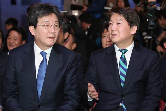 유승민 바른미래당 전 대표와 안철수 전 대표. 뉴스1 © News1